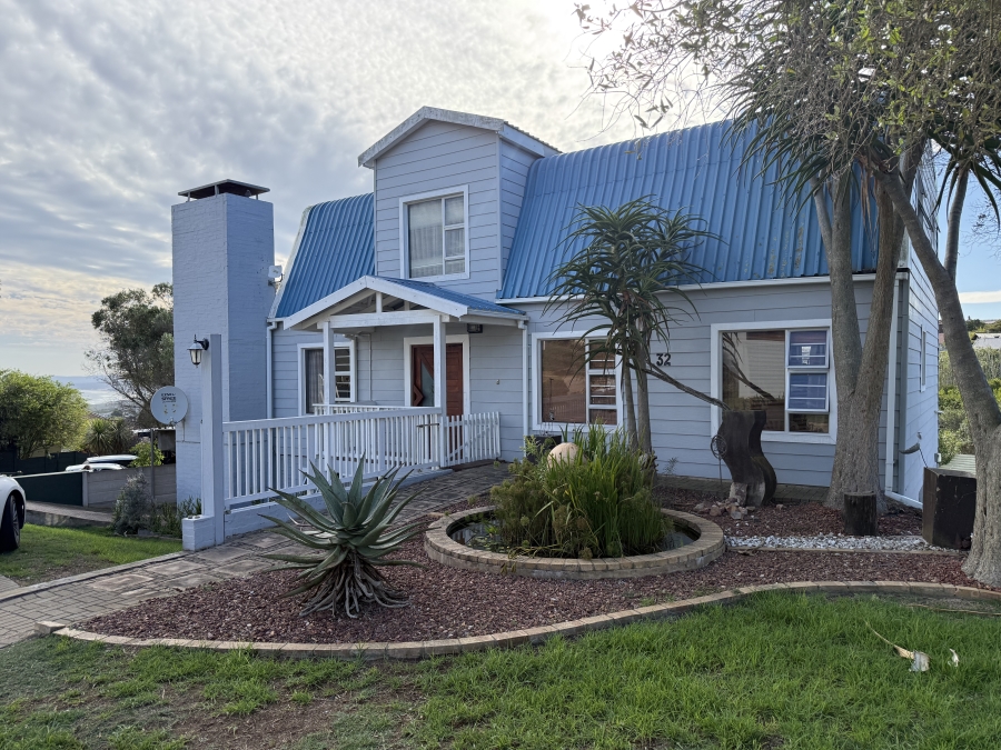 4 Bedroom Property for Sale in Dana Bay Western Cape